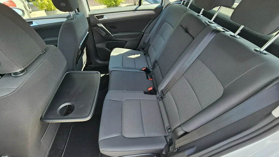 VOLKSWAGEN Golf Sportsvan -