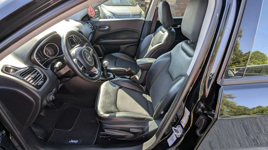 JEEP Compass -