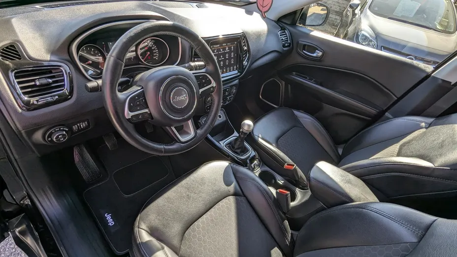 JEEP Compass -