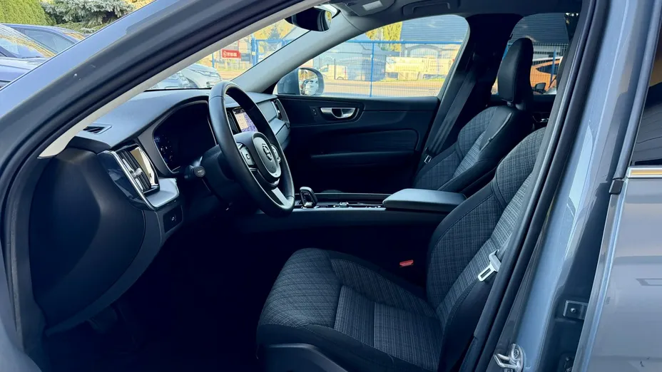VOLVO XC60 -
