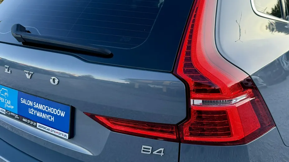 VOLVO XC60 -