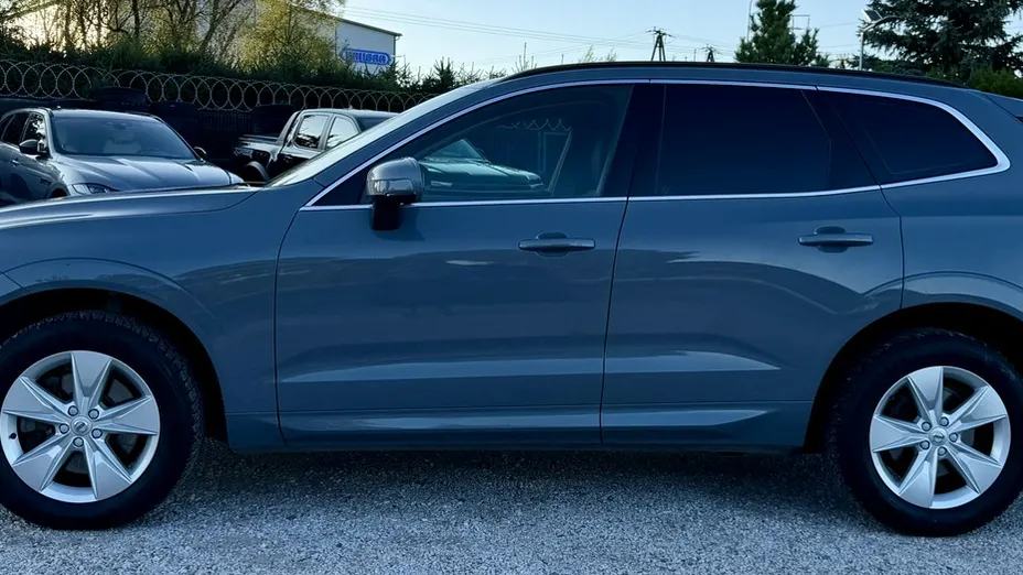 VOLVO XC60 -
