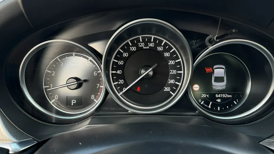 MAZDA 6 -