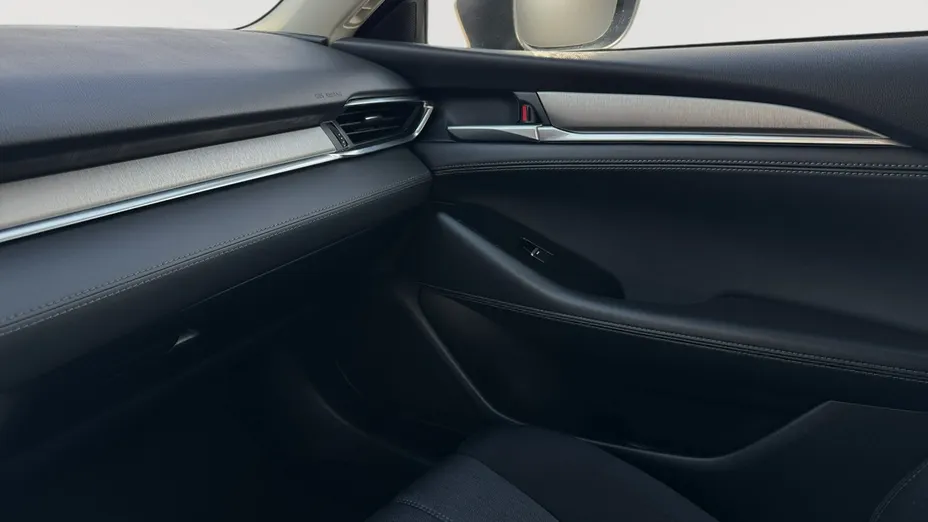 MAZDA 6 -