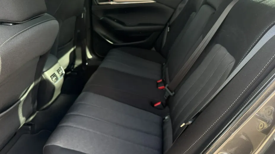 MAZDA 6 -