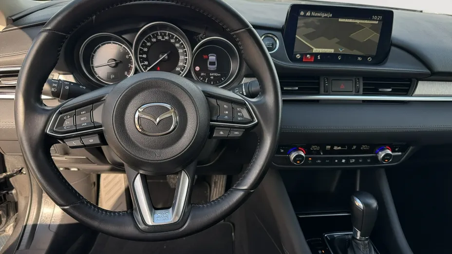 MAZDA 6 -