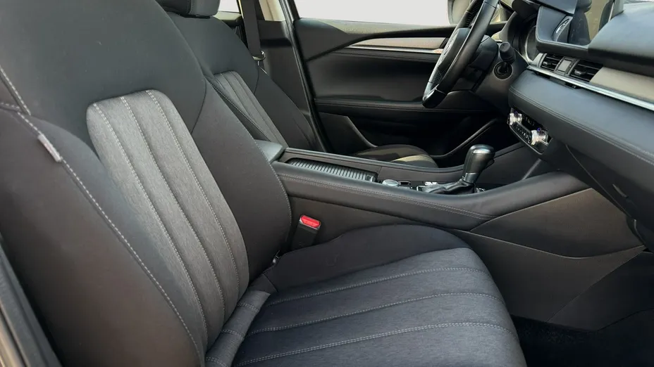 MAZDA 6 -