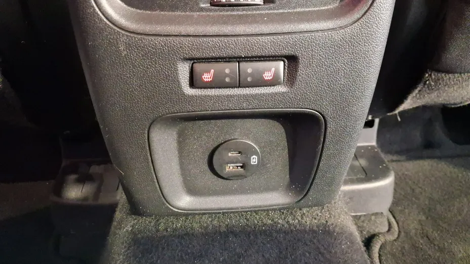 FORD Kuga -
