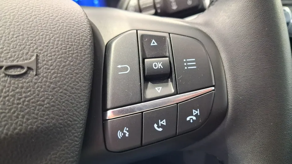 FORD Kuga -