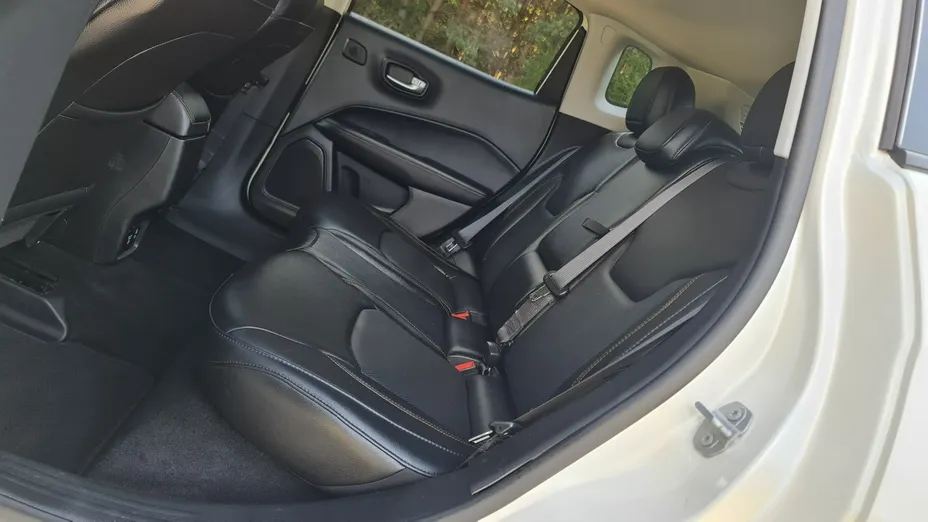 JEEP Compass -