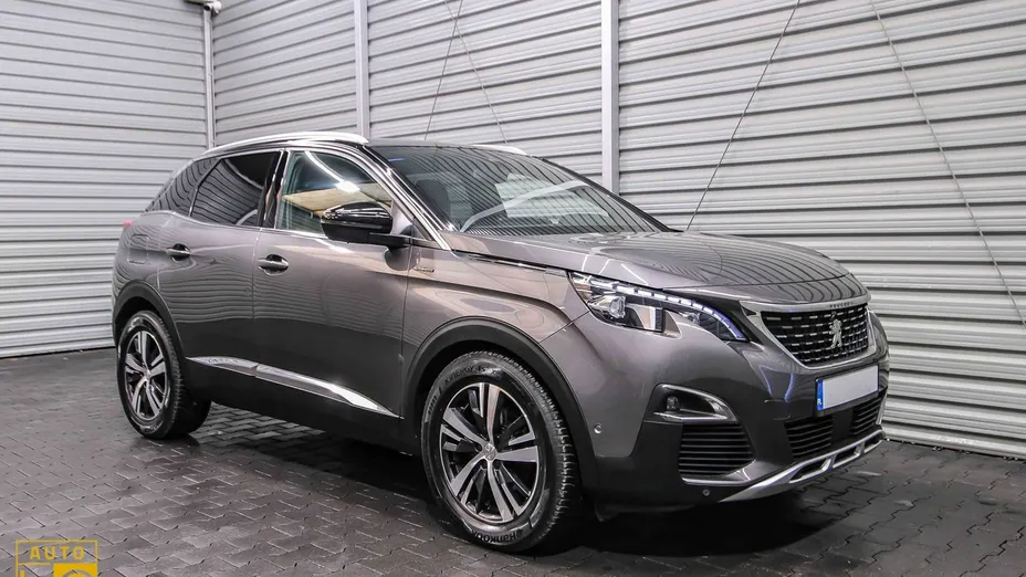 PEUGEOT 3008 -