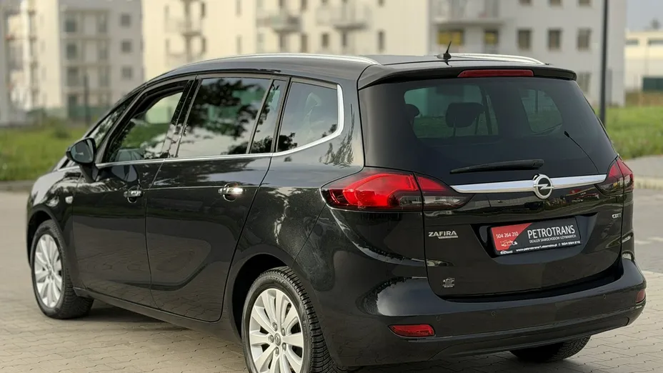 OPEL Zafira -