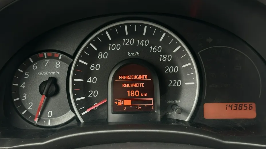 NISSAN Micra -