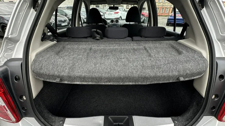 NISSAN Micra -