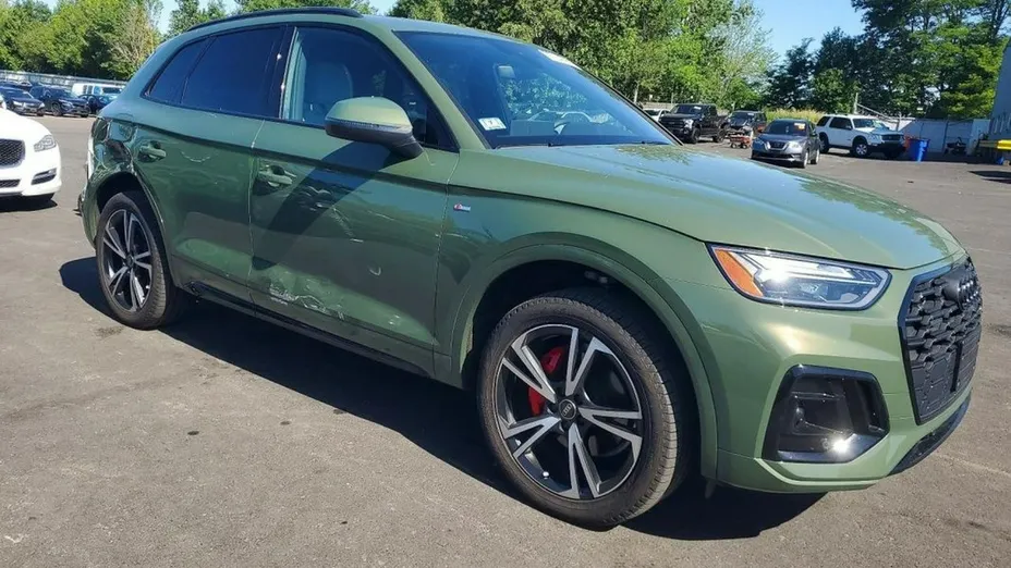 AUDI Q5 -
