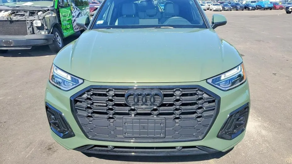 AUDI Q5 -