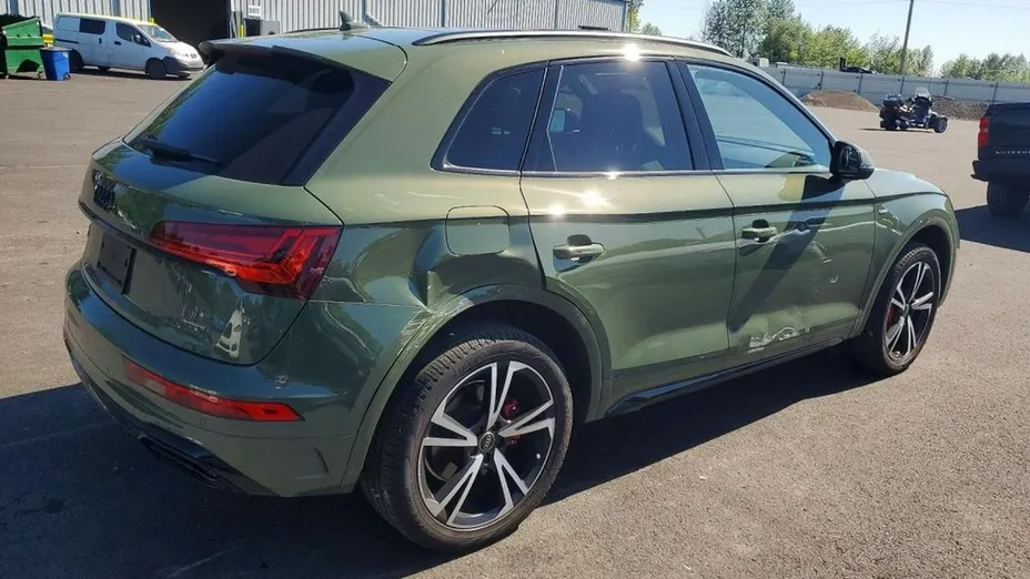 AUDI Q5 -