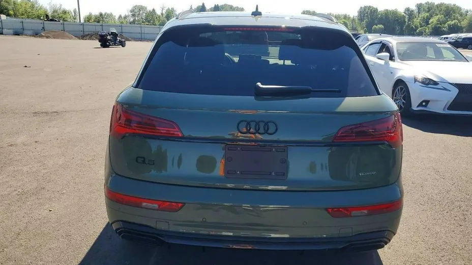AUDI Q5 -