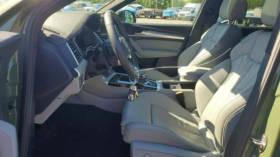 AUDI Q5 -