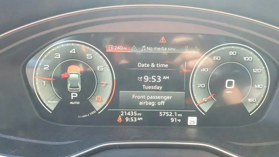 AUDI Q5 -