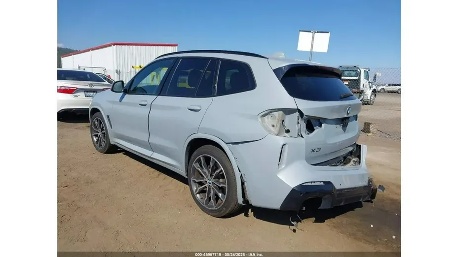 BMW X3 -