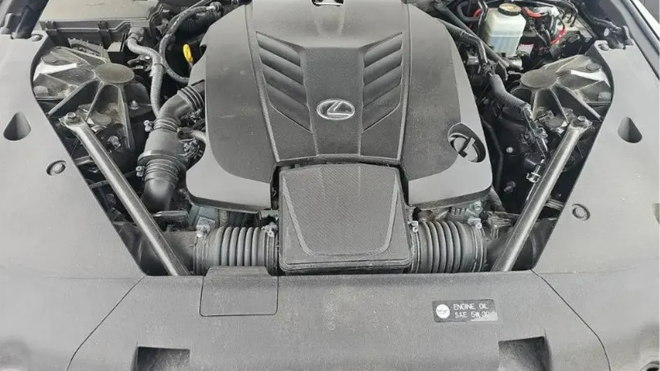 LEXUS LC -