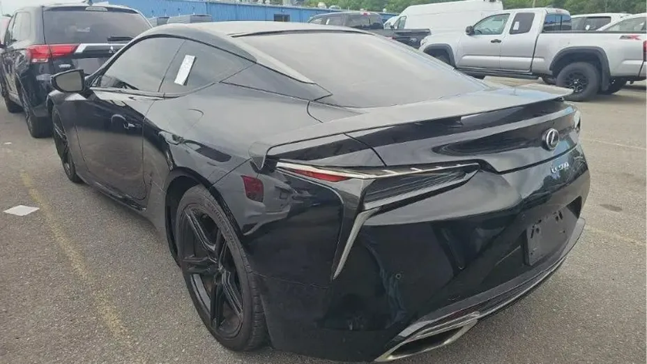 LEXUS LC -