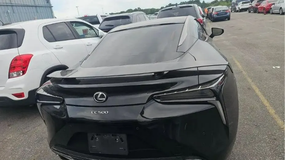 LEXUS LC -