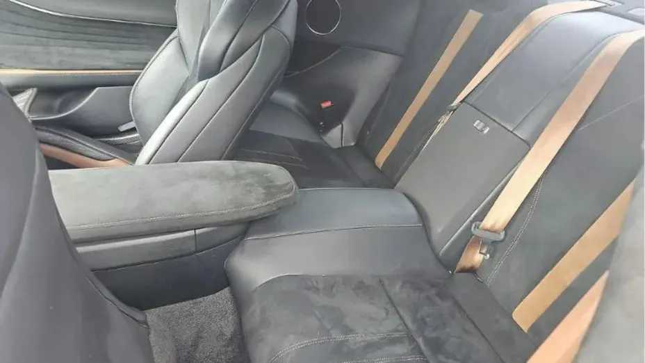 LEXUS LC -