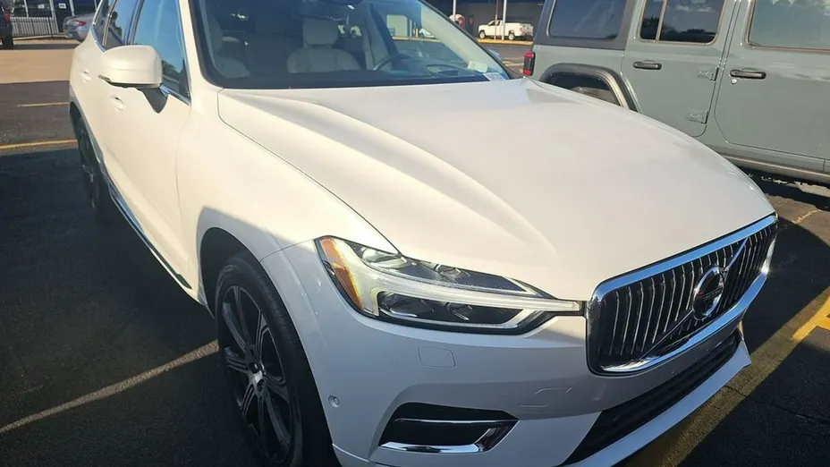 VOLVO XC60 -