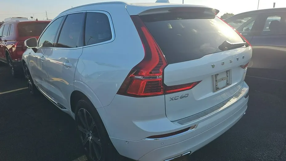 VOLVO XC60 -