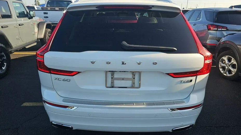 VOLVO XC60 -