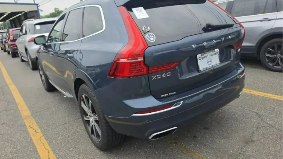 VOLVO XC60 -
