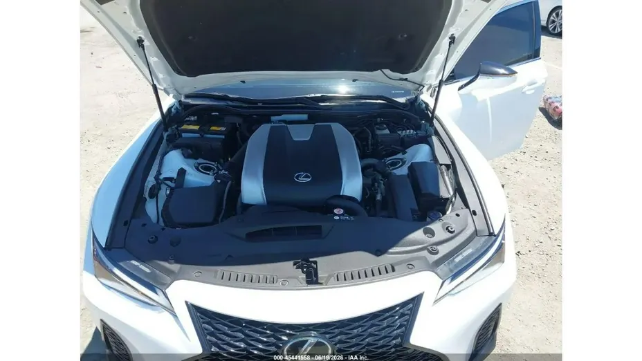 LEXUS IS -