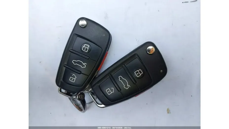 AUDI Q3 -