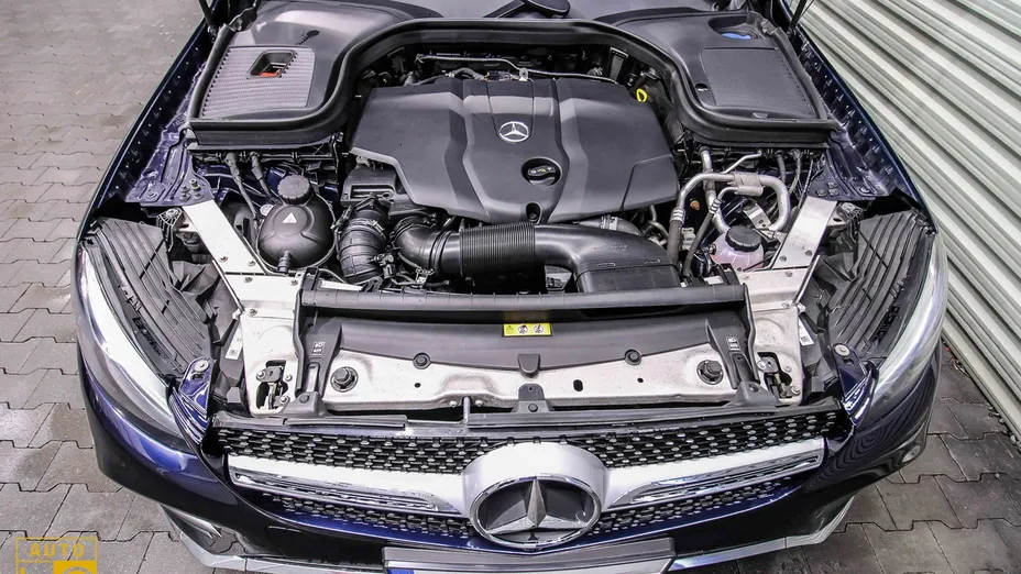 MERCEDES-BENZ GLC -
