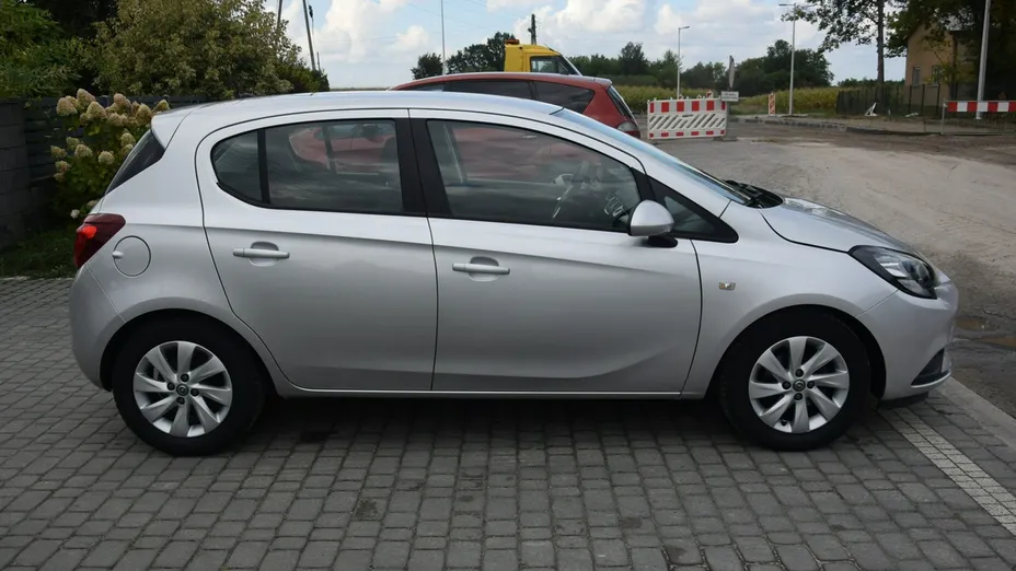 OPEL Corsa -