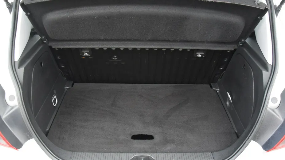 OPEL Corsa -
