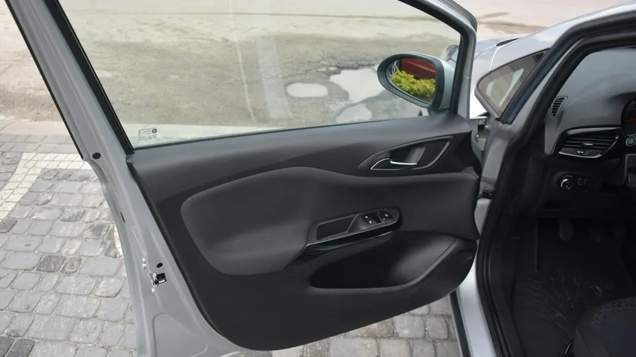 OPEL Corsa -