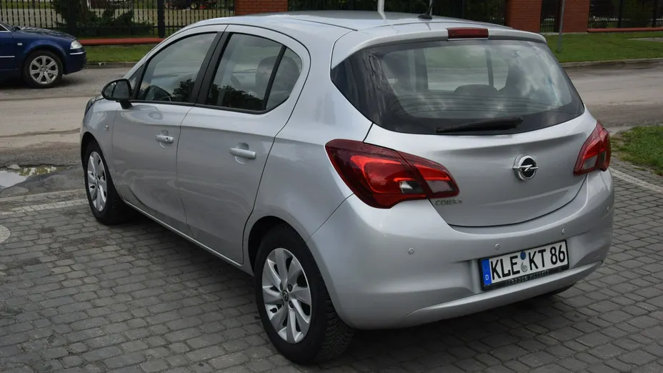 OPEL Corsa -
