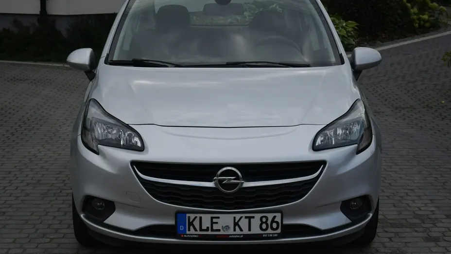 OPEL Corsa -