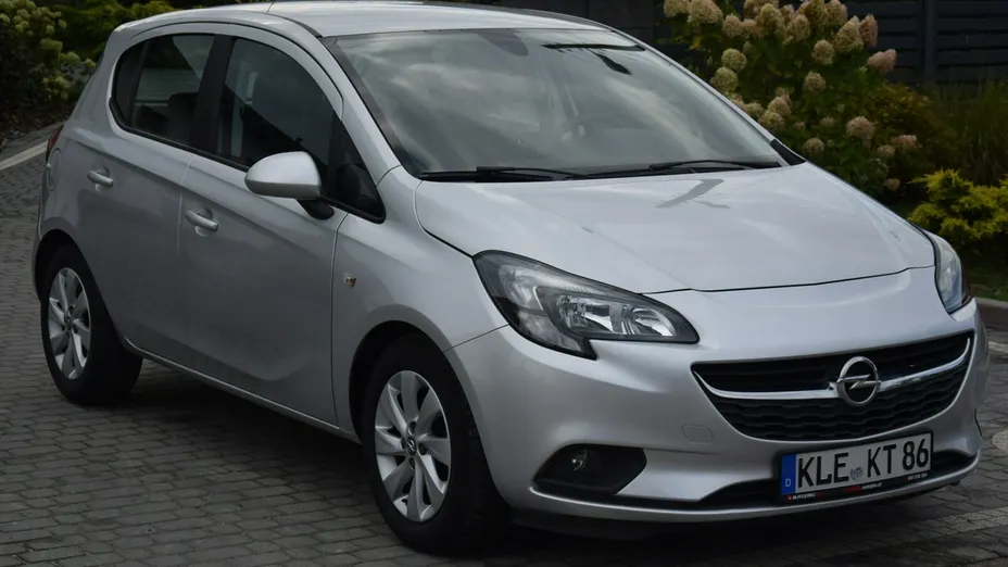 OPEL Corsa -