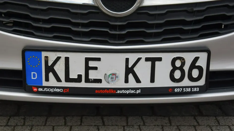 OPEL Corsa -