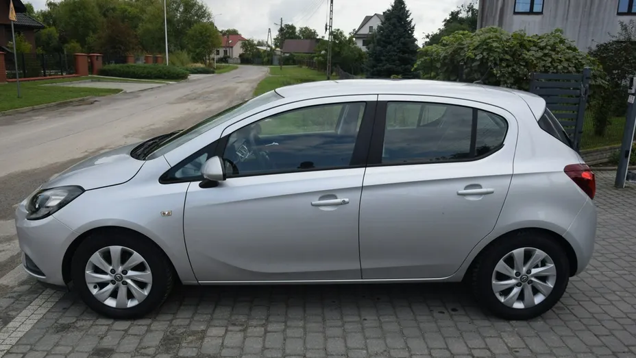 OPEL Corsa -