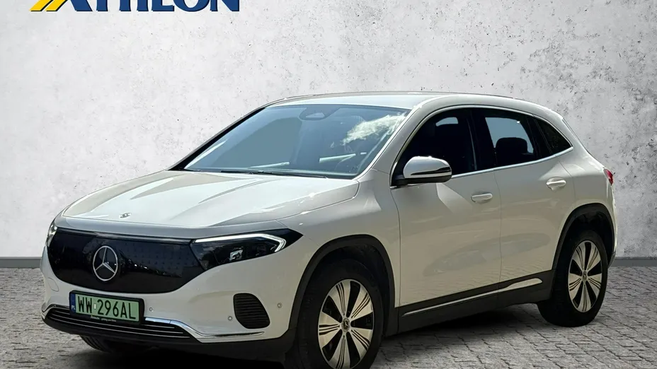 MERCEDES-BENZ EQA -