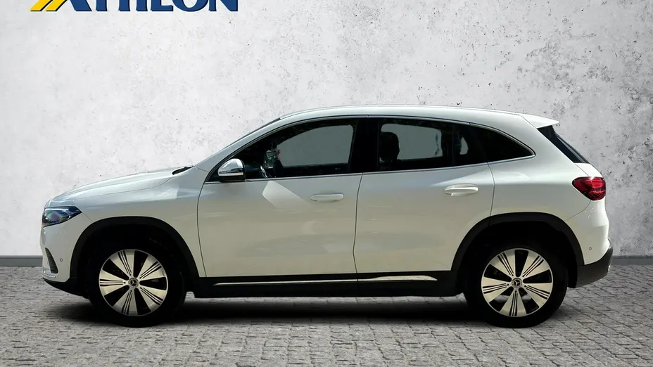 MERCEDES-BENZ EQA -