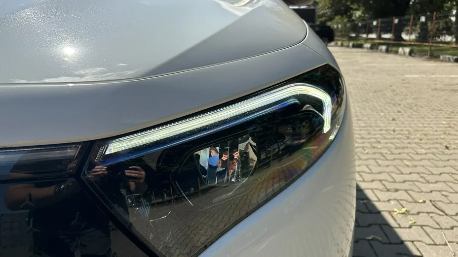 MERCEDES-BENZ EQA -