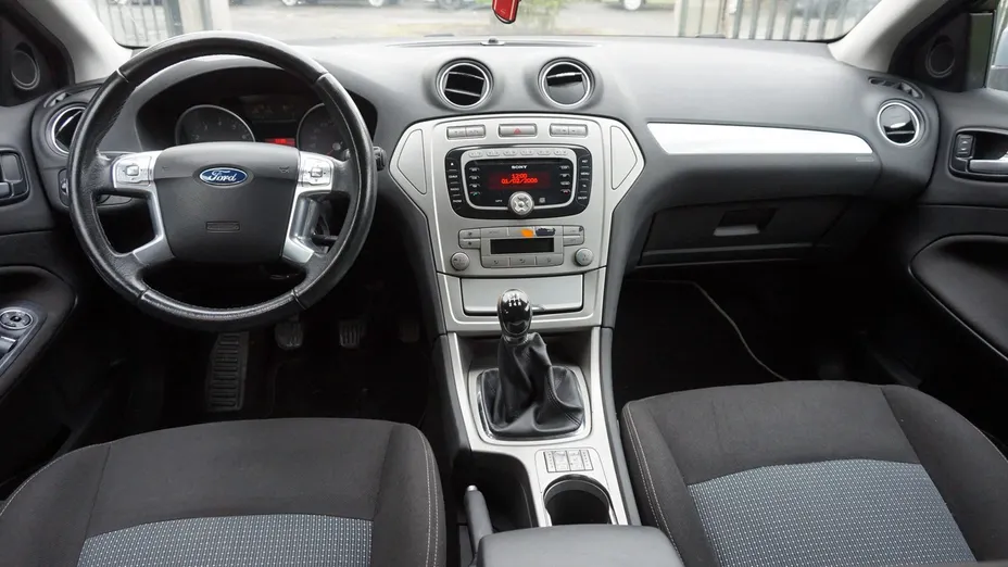 FORD Mondeo -