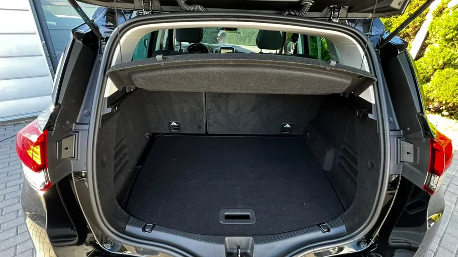 RENAULT Scenic -