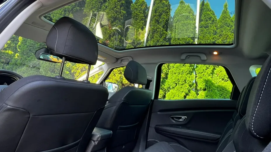 RENAULT Scenic -